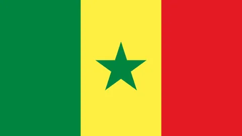 费尔明巧传头球，莱万弧线射门锁定西甲胜利